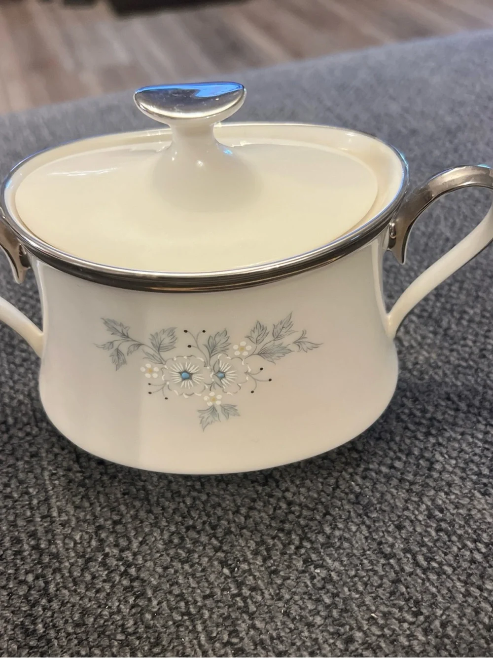 Lenox White Porcelain Covered Sugar Bowl with Blue Floral Motif and Silver Trim